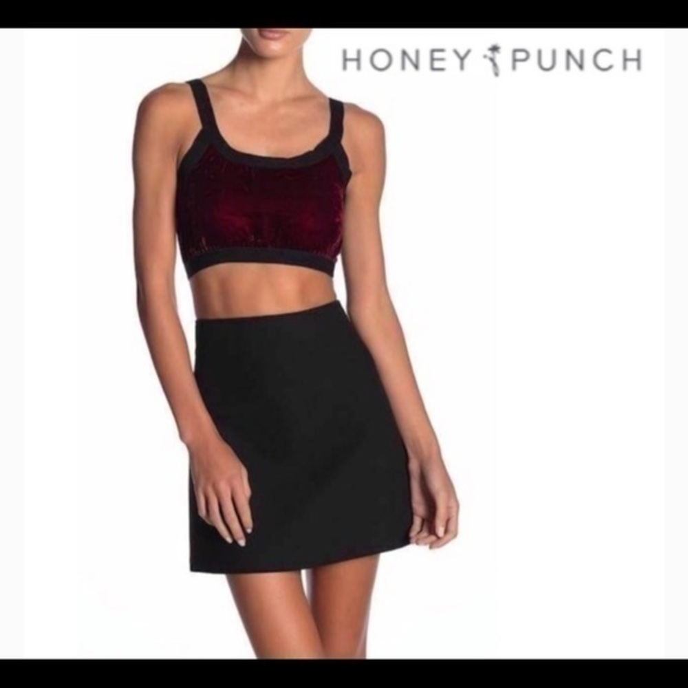 NEW! 🏷 Honey Punch Scoop-Neck Crushed Velvet Bralette